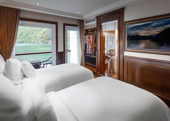  Paradise Elegance Cruise Hạ Long