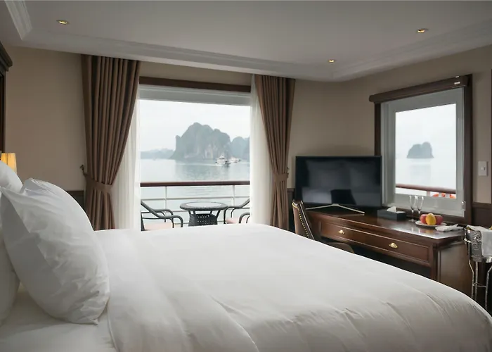Paradise Elegance Cruise Hạ Long