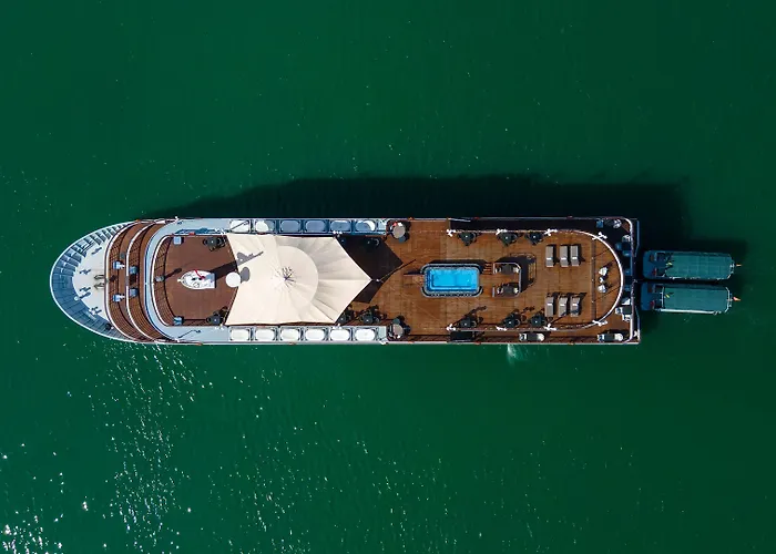 Paradise Elegance Cruise  Hạ Long