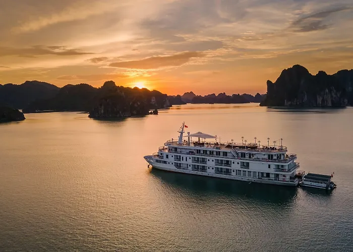 Paradise Elegance Cruise